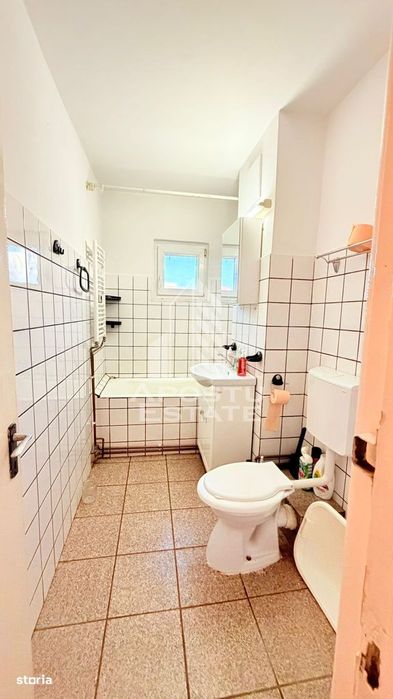 Apartament cu 3 camere de vanzare, Zona Complex Studentesc, Timisoara