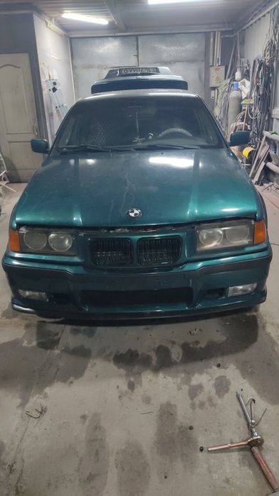 Продам автомобиль BMW