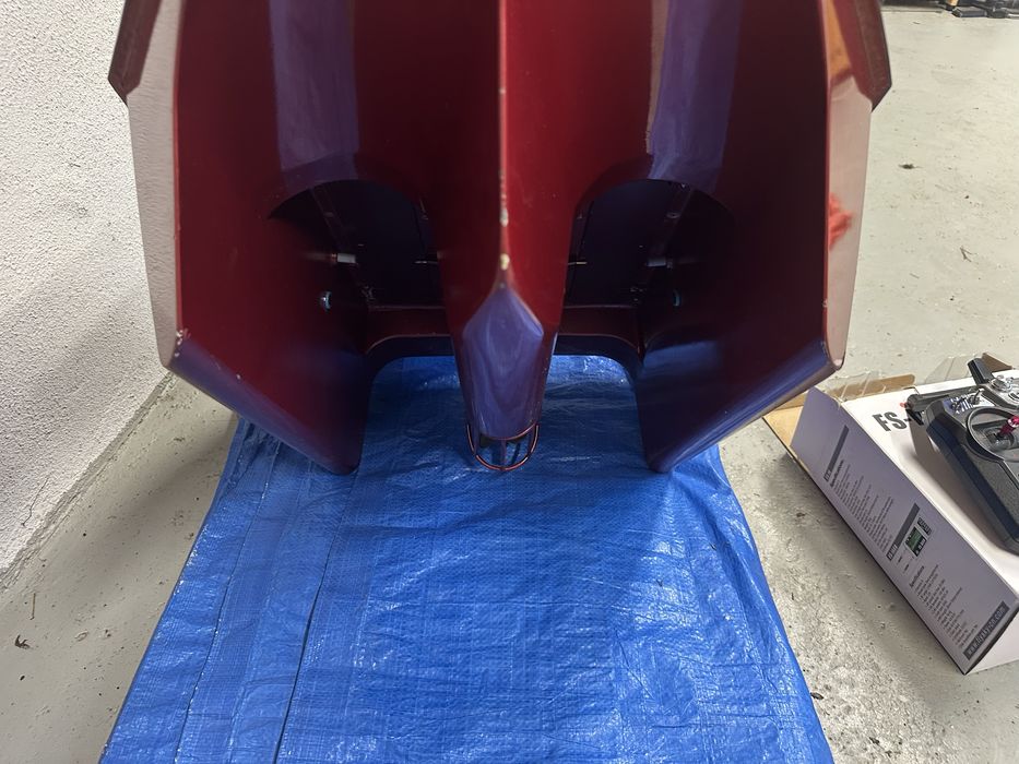 Navomodel plantan catamaran RC Fibră de Sticlă  + Autopilot GPS