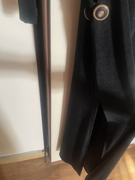 Стилна бутикова италианска черна рокля