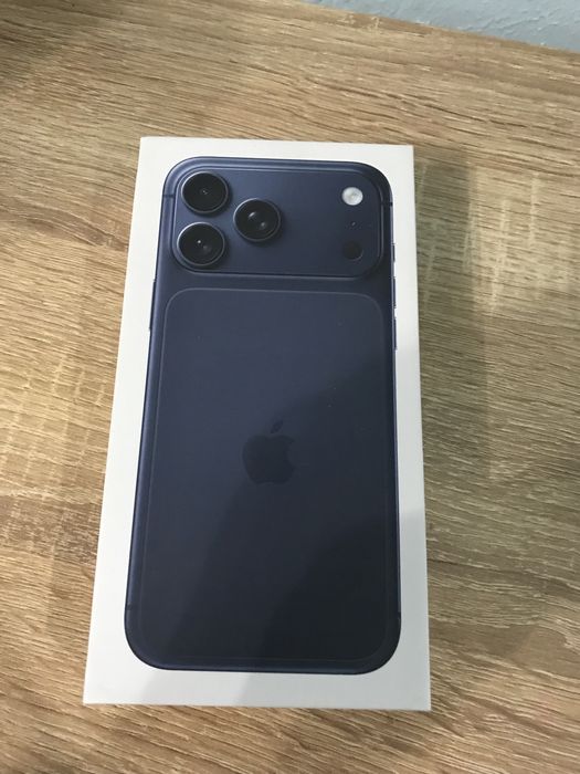 Продам айфон 17 pro max китай  скидка будет