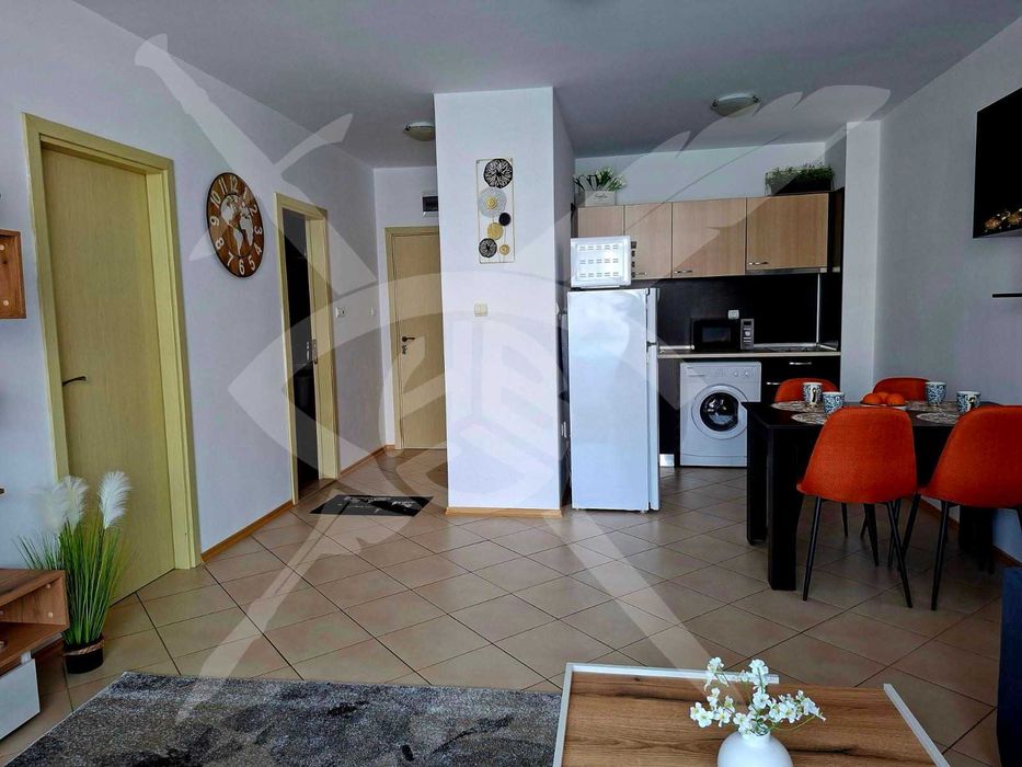Продава се Двустаен апартамент в к.к. Слънчев бряг - 71 кв.м за 1141 €/кв.м - Снимка #2