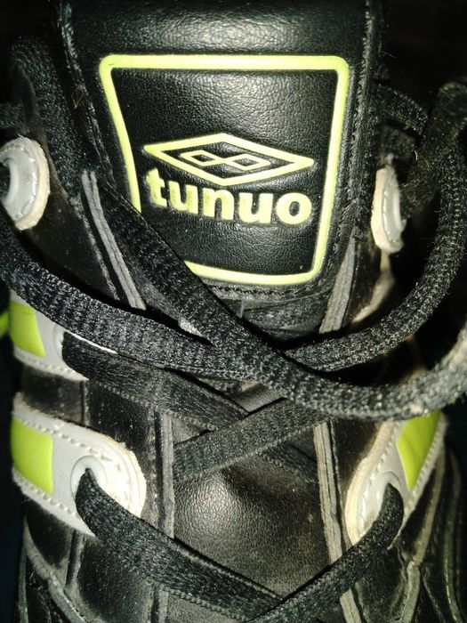 Мужская обувь, это для ходьбы , или бега.