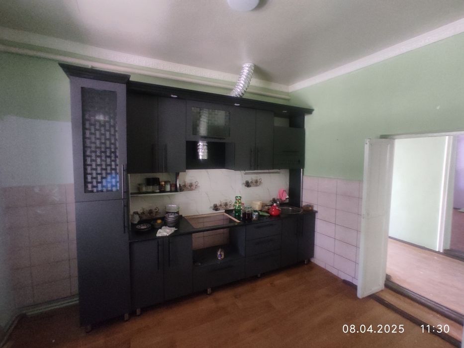 Дом с участком в Янгибазаре / Yangibozorda uchastok uyi bilan sotiladi