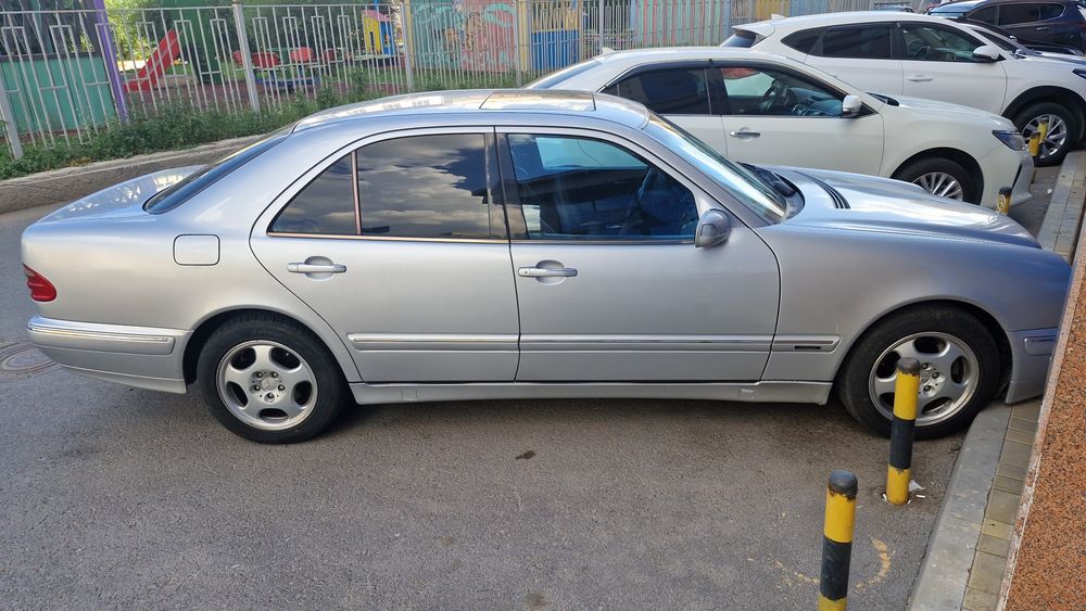 Мерседес Е 210, 112 мотор, 2001 года