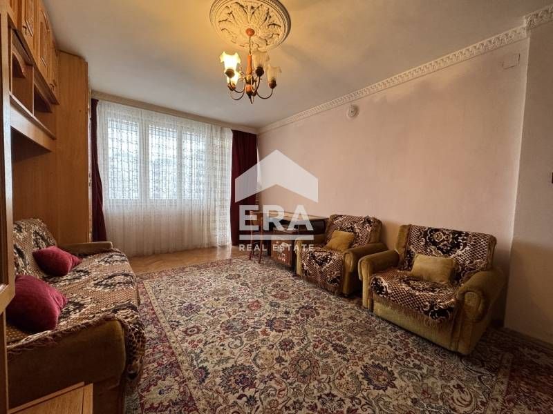 ЕКСКЛУЗИВНО! ЕРА Дръстър предлага за продажба тристаен тухлен апартаме