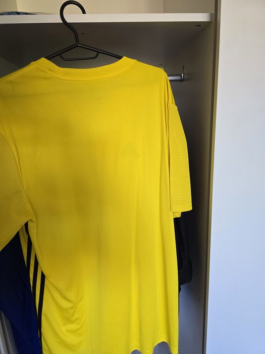 Фланелки на Левски