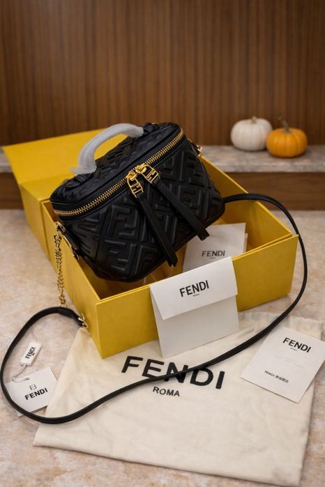 Geanta FENDI din piele