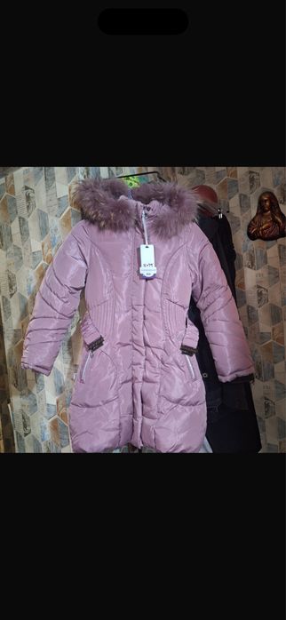 Продам куртку новую