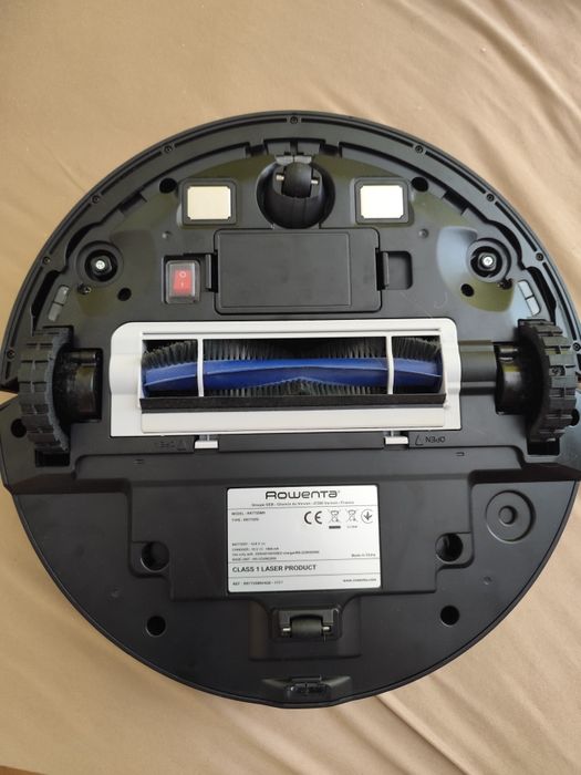 Чисто нова Прахосмукачка робот