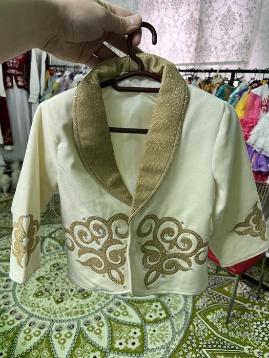 Казакша киымдер жалга бериледы