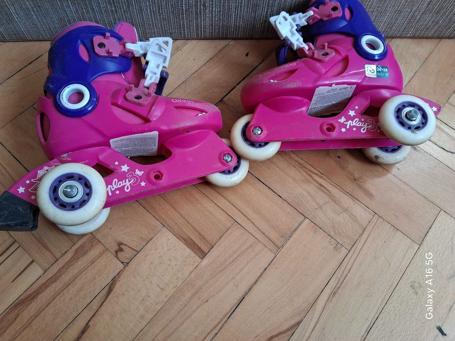 Ролери 26- 28 номер, наколенки Oxelo,кънки 34 номери каска