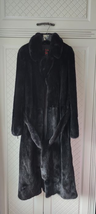 Продам норковую шубу