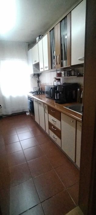 Închiriez apartament la mansarda
