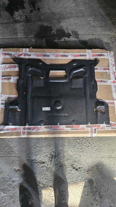 Scut nou Bmw F01 , F10