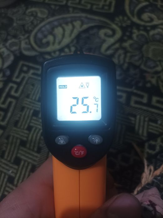 Продаю лазерный термометр