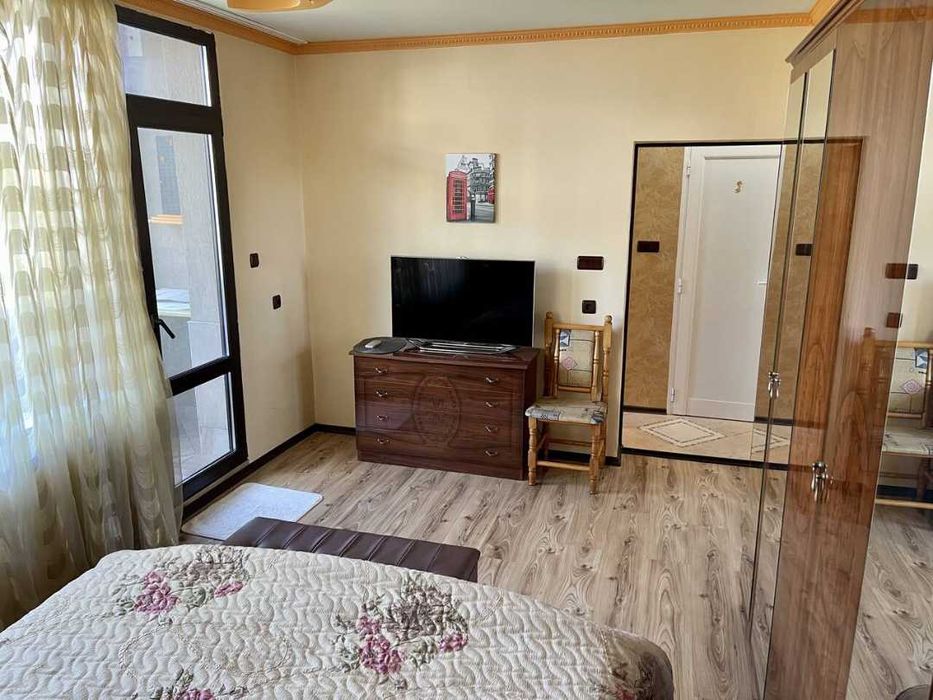 Дава се под наем Тристаен апартамент в Бургас, Лазур - 105 кв.м за 600 € - Снимка #4