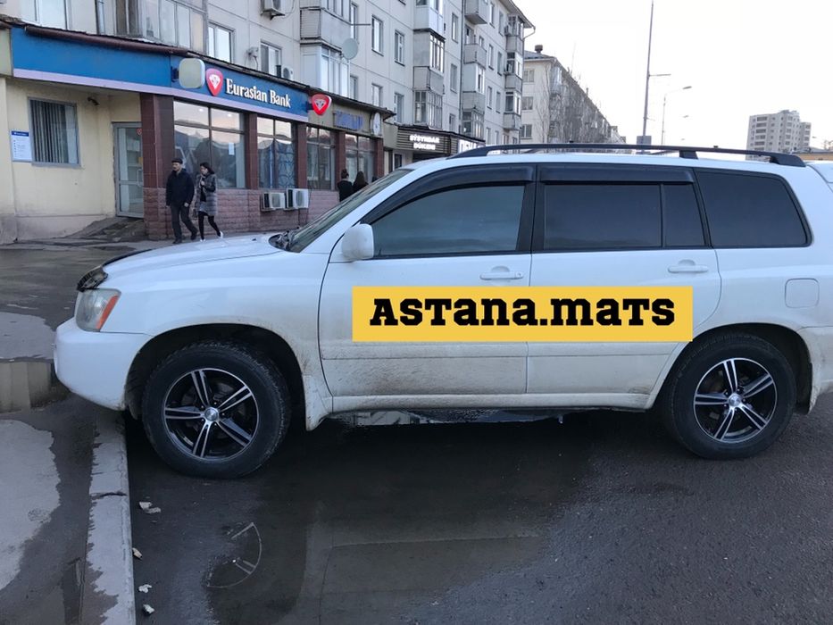Авто шторки Toyota Highlander / Rav4 / Prado  LX570 Астана