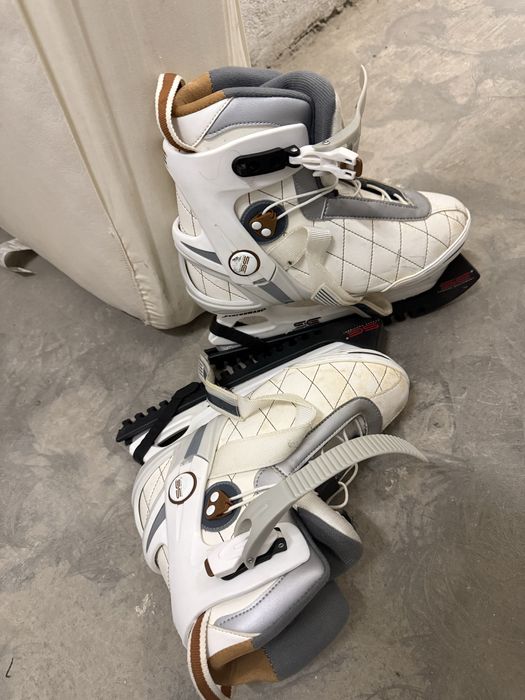 Patine gheata masura 40