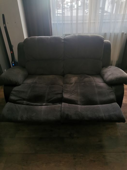 Vând canapele reclinere