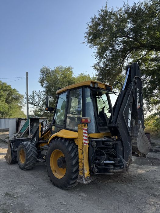 МСТ , MST  542 Plus Эксковатор-погрузчик