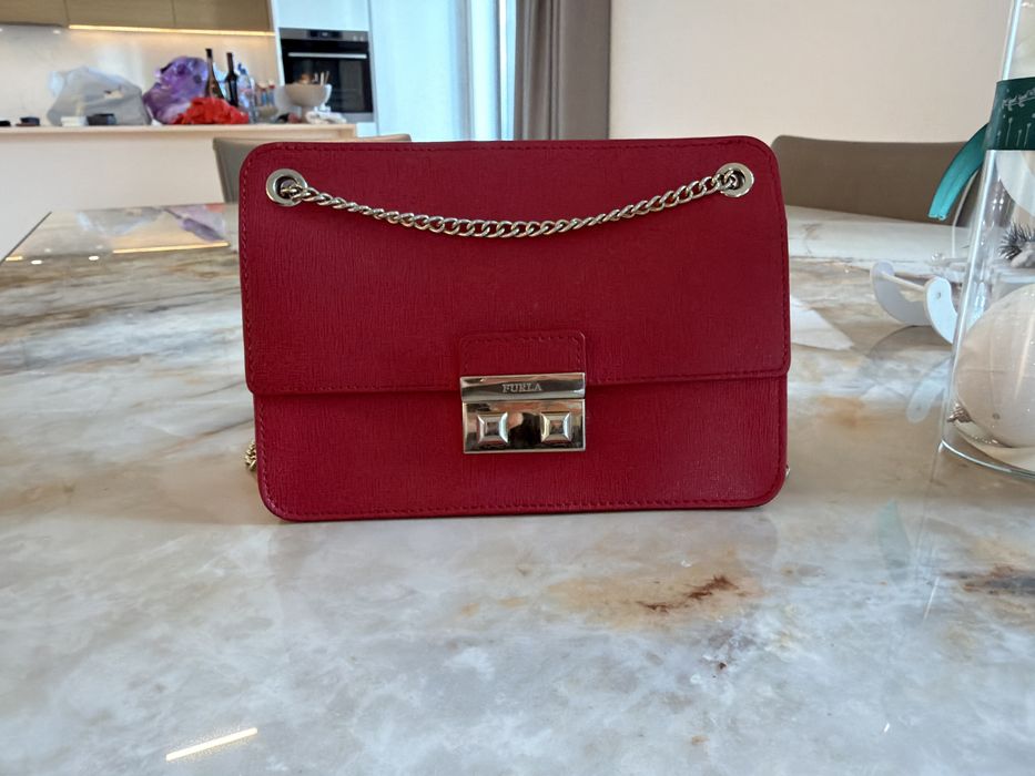 Чанта furla ,цвят малина