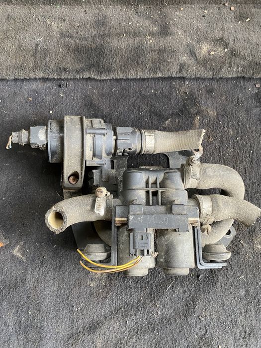 Pompa Apa Recirculare Range Rover Vogue L322 3.0D Pret 400 lei