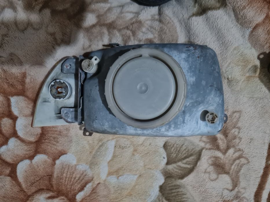 Фары на ауди 100 с2