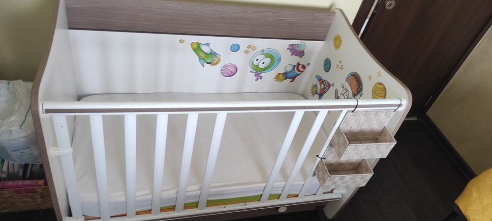 Креватче с мартак