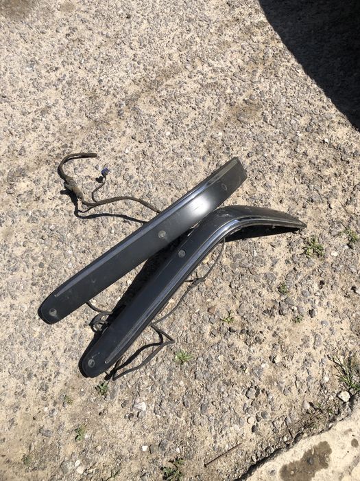 W210 мерседес молдинги на передний бампер