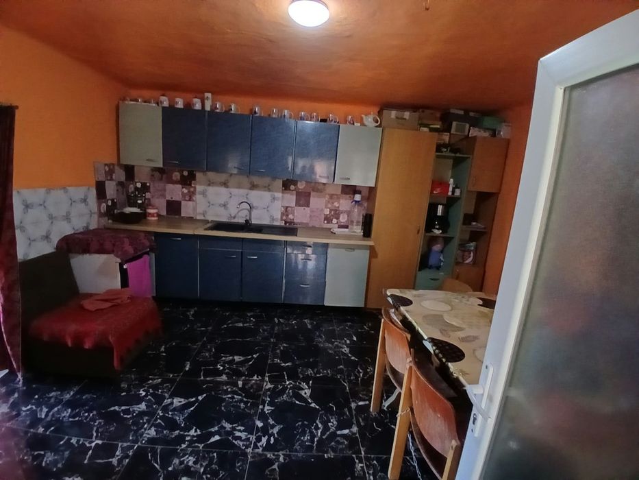 Casa de vazare in Tau comuna Rosia de Secas