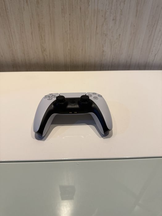 Ps 5 slim digital edition + controller + jocuri in valoare de 1200 lei