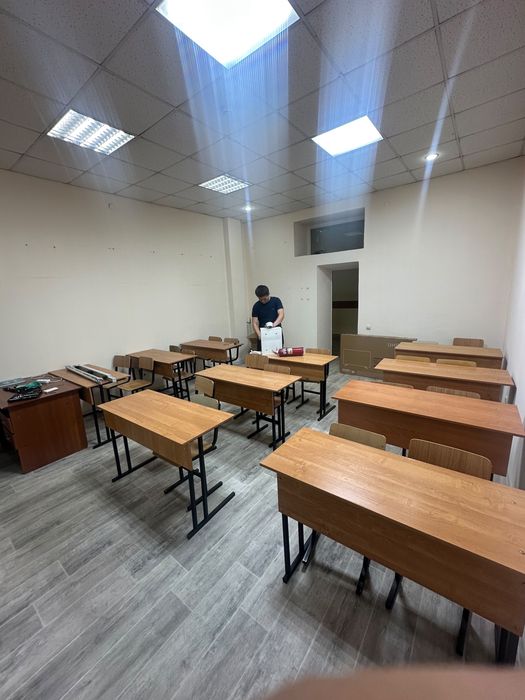 Школьная парта и стул