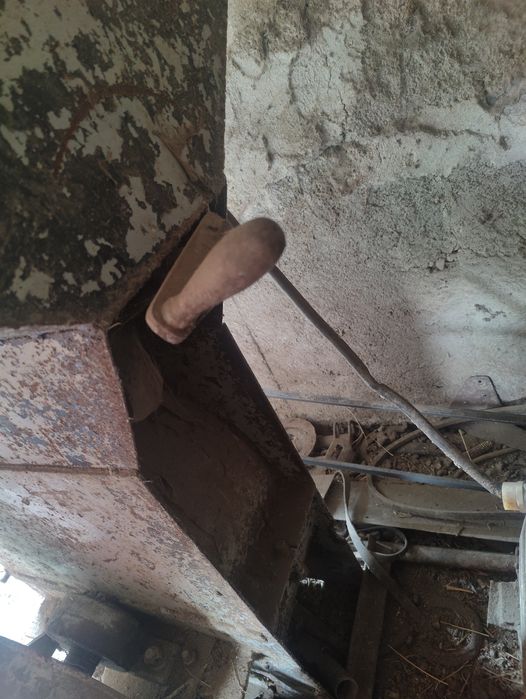 фуражомелка трифазна