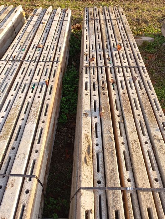 Spalieri sîlpi de beton de vînzare