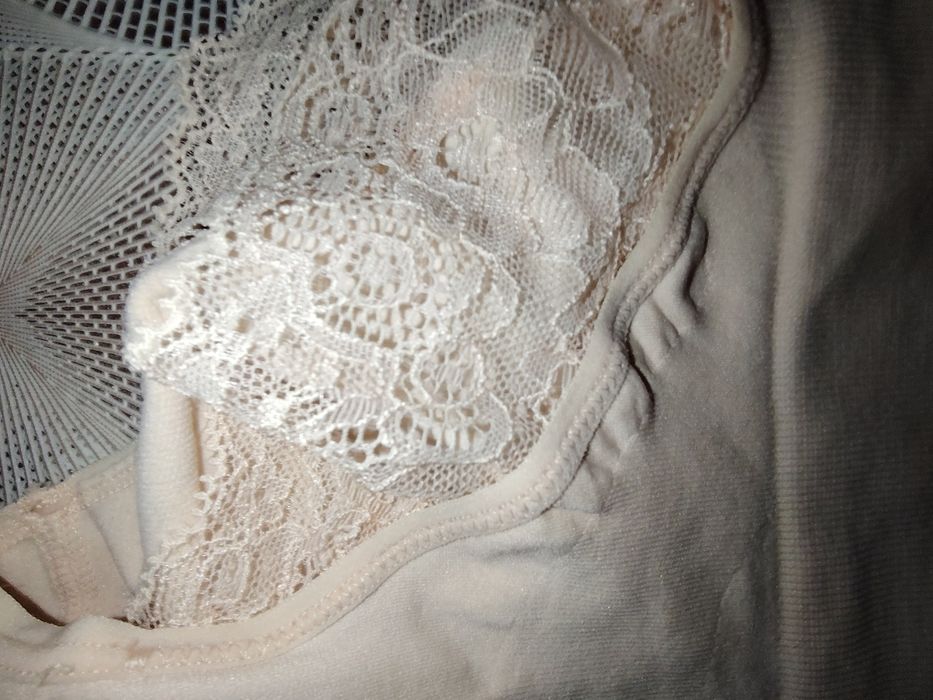 Оформящо ластично бельо