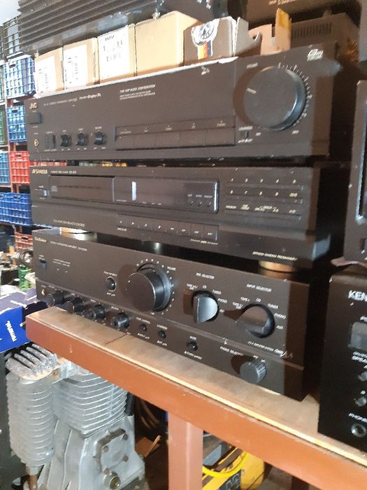 Amplituner Kenwood KR V6050