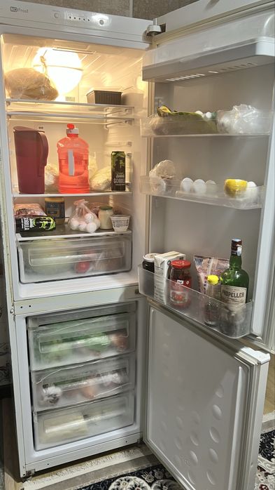 Продам холодильник