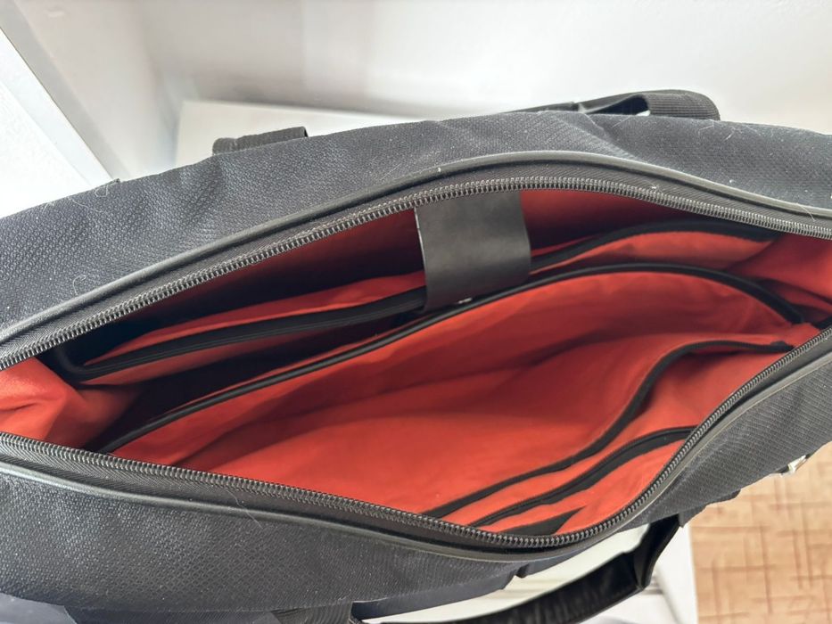 Продаётся сумка Samsonite