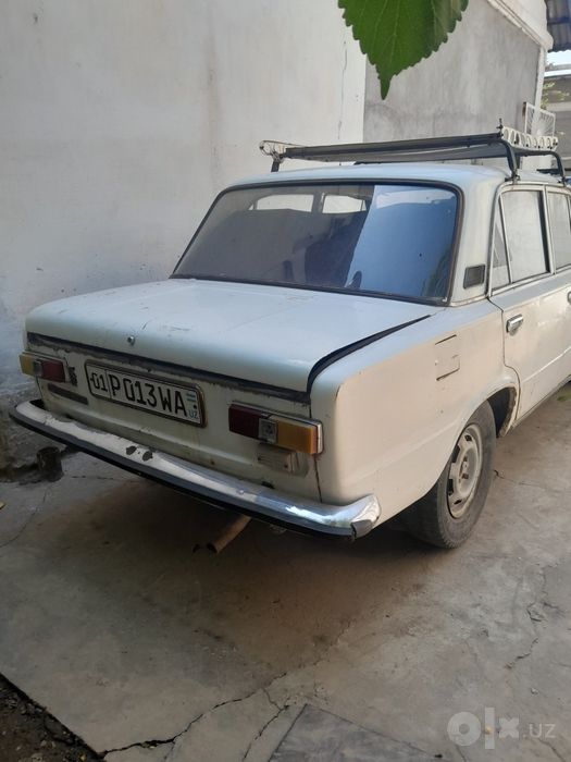 Vaz 011 moshina naqtga sotiladi  biroz ishi bor