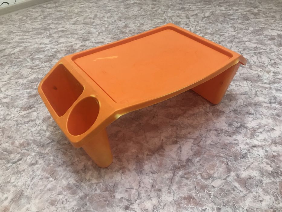 Подставка для игр, учёбы, рисования