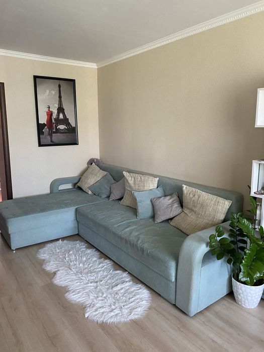 Диван б/у в хорошем состоянии