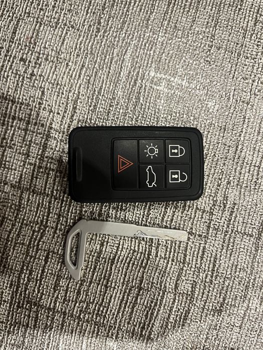 Продавам ключ за Volvo