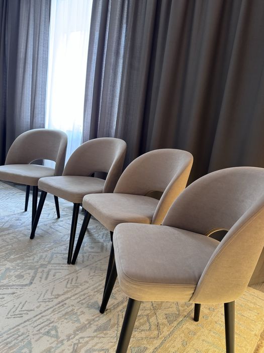 Продам все 4 стула 80000