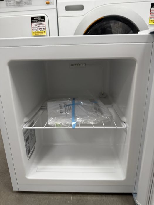 Нов!!!  мини фризер exquisit 40 литра ,