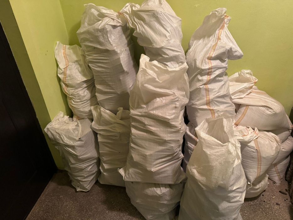 Debarasare/transport/evacuare/moloz/decopertari/demolări/24/7