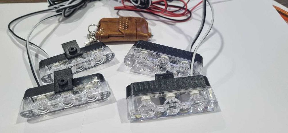 Serena va migalka, Световая панель, мигалка на крышу