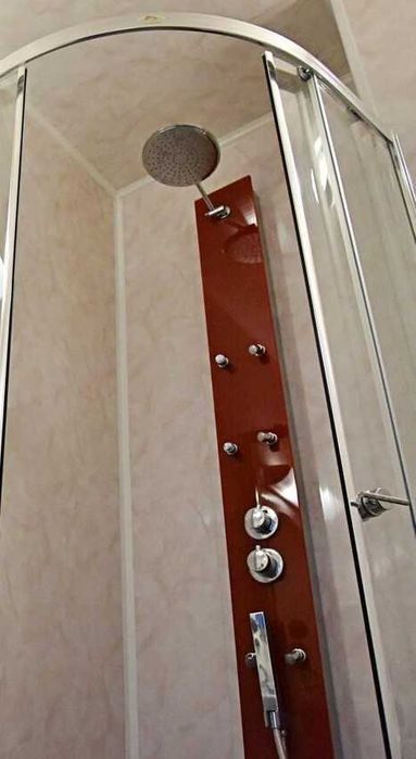 Хидромасажен душ панел Interceramica
