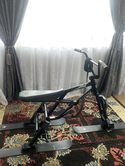 Snowbike hillstrike
