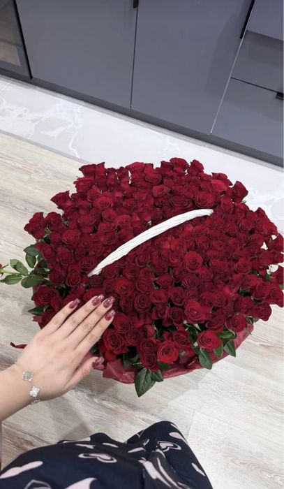 202 штук розы  продается